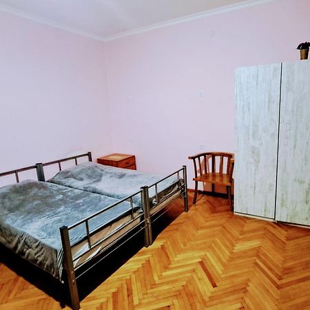 Apartment With A Nice Terrace In Old City Center Tbilisi Buitenkant foto