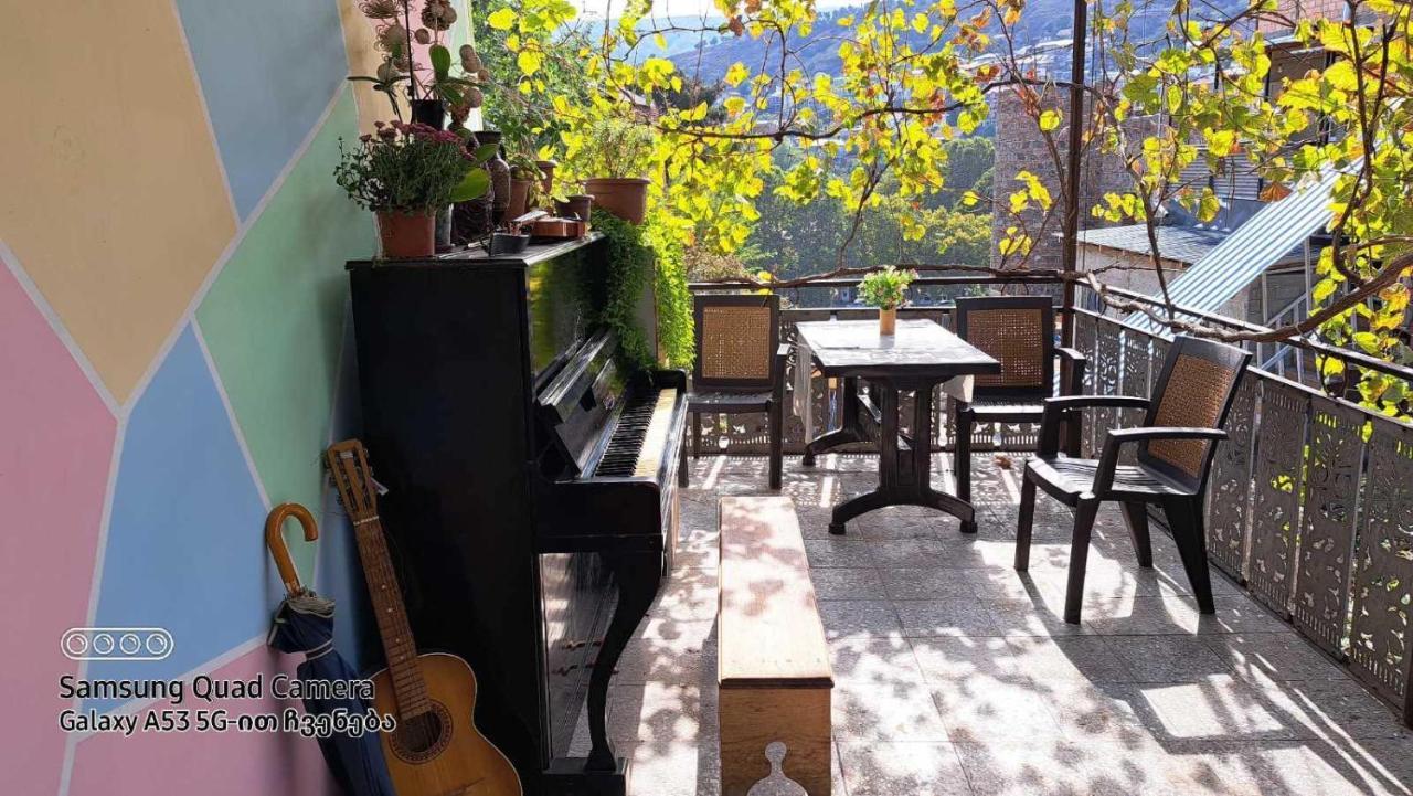 Apartment With A Nice Terrace In Old City Center Tbilisi Buitenkant foto