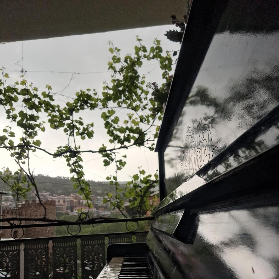 Apartment With A Nice Terrace In Old City Center Tbilisi Buitenkant foto