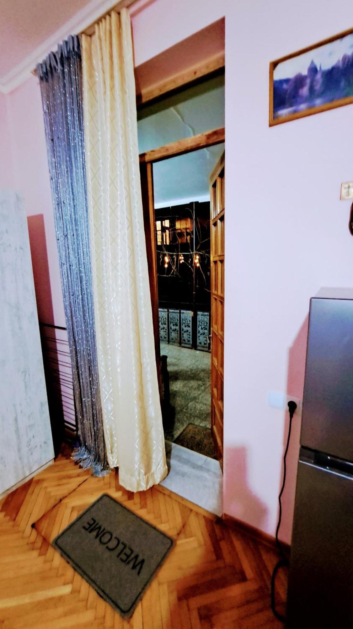 Apartment With A Nice Terrace In Old City Center Tbilisi Buitenkant foto